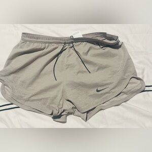 Nike Running Division MEN XL 3” inseam shorts- has liner brief-NWT